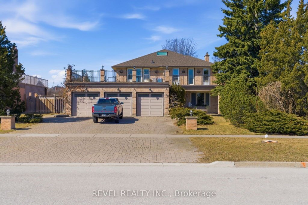 4-bedroom detached home for sale in Durham — 88 Lake Driveway N/a W (Photo 1)