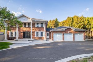 5-bedroom detached home for sale in York — 8 Beaufort Hills Road