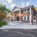 5-bedroom detached home for sale in York — 8 Beaufort Hills Road (Photo 2)