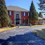 4-bedroom detached home for sale in Halton — 8 Deer Run Crescent (Photo 1)