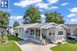3-bedroom home for sale in Mcgregor — 8 Maple