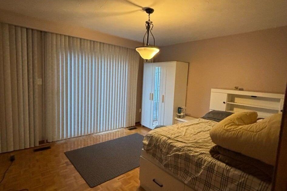 1-bedroom detached home for rent in Toronto — 8 Marcel Road (Photo 1)