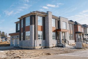 5-bedroom detached home for sale in Peel — 8 Tarbox Avenue