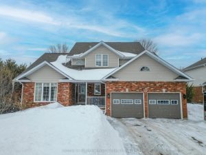3-bedroom detached home for sale in Nipissing — 90 Janey Avenue