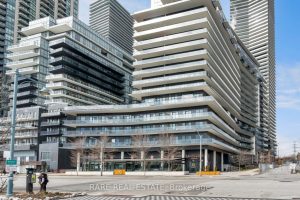 1-bedroom condo apartment for sale in Toronto — 910 - 39 Annie Craig Dr Drive