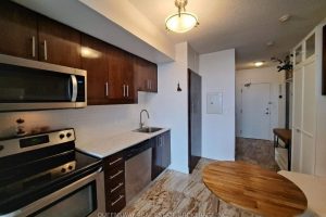 1-bedroom condo apartment for rent in Toronto — 915 - 2464 Weston Road