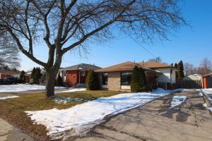 3-bedroom detached home for sale in Hamilton — 918 Upper Ottawa Street