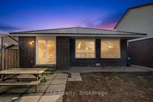 3-bedroom detached home for sale in Essex — 9190 Blencarn Court