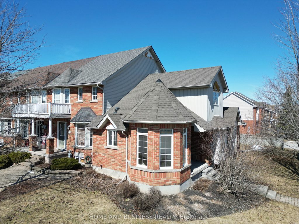 1-bedroom att/row/townhouse for sale in Orangeville — 91 Montgomery Boulevard (Photo 1)