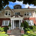 5-bedroom detached home for sale in Hamilton — 91 Mountain Park Avenue (Photo 5)