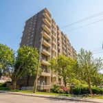 2-bedroom condo apartment for sale in Toronto — 920 - 60 Southport Street (Photo 2)