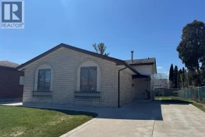 3-bedroom home for sale in Windsor — 9276 Esplanade Drive