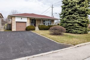 3-bedroom detached home for sale in Toronto — 92 Acton Avenue