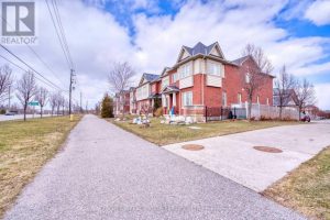3-bedroom att/row/townhouse for rent in Markham — 9499 Ninth Line