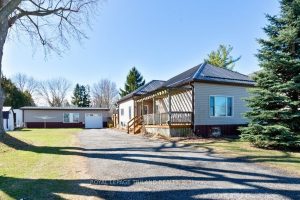 3-bedroom detached home for sale in Elgin — 94 Steele Street