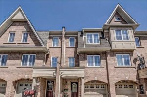 3-bedroom condo townhouse for sale in Toronto — 96 Jenkinson Way