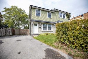 3-bedroom semi-detached home for sale in Durham — 976 Southport Drive