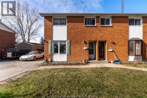 3-bedroom home for sale in Chatham — 98 Wedgewood Avenue