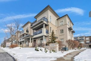 2-bedroom condo townhouse for sale in York — 9 - 9601 Jane Street
