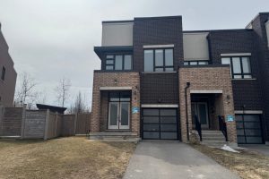 3-bedroom att/row/townhouse for sale in York — 9 Dariole Drive