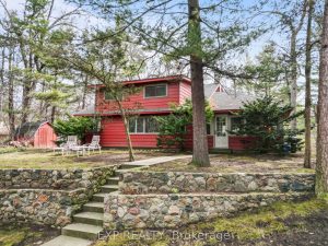 5-bedroom detached home for sale in Huron — 9 Summit Avenue