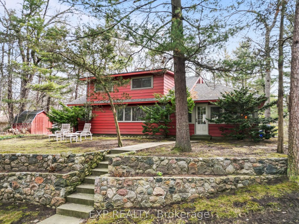 5-bedroom detached home for sale in Huron — 9 Summit Avenue (Photo 1)