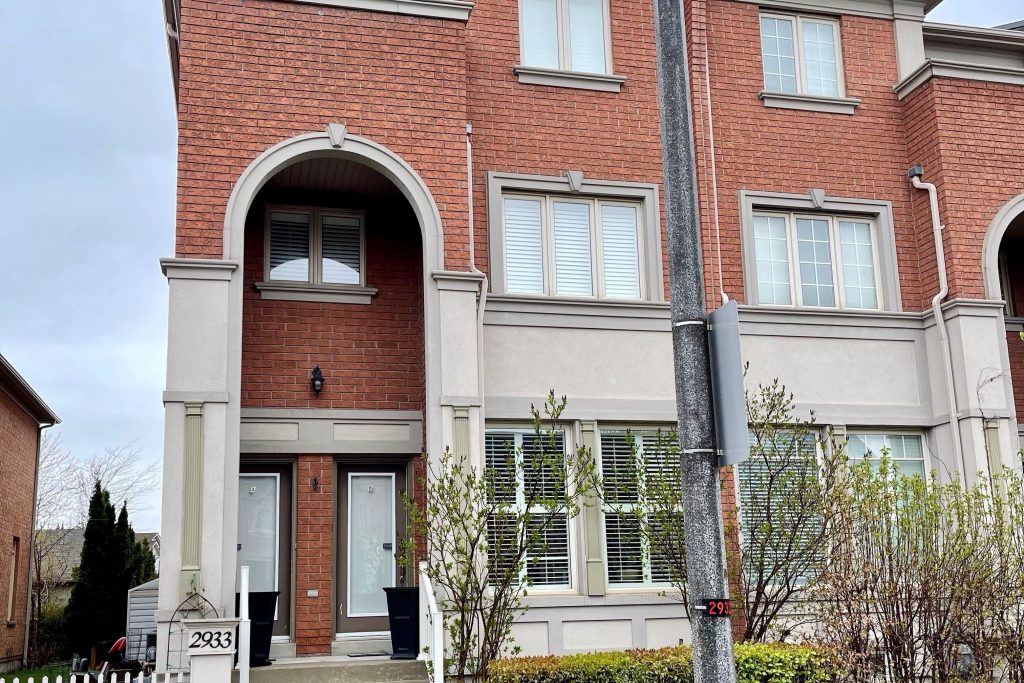 3-bedroom att/row/townhouse for rent in Markham — A - 2933 Bur Oak Avenue (Photo 1)