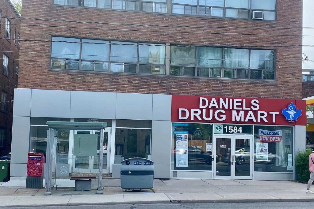 Studio condo apartment for rent in Toronto — B2 - 1582 Bathurst Street (Photo 1)