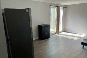 Studio home for rent in Niagara Falls — BMST - 6045 Ernest Crescent