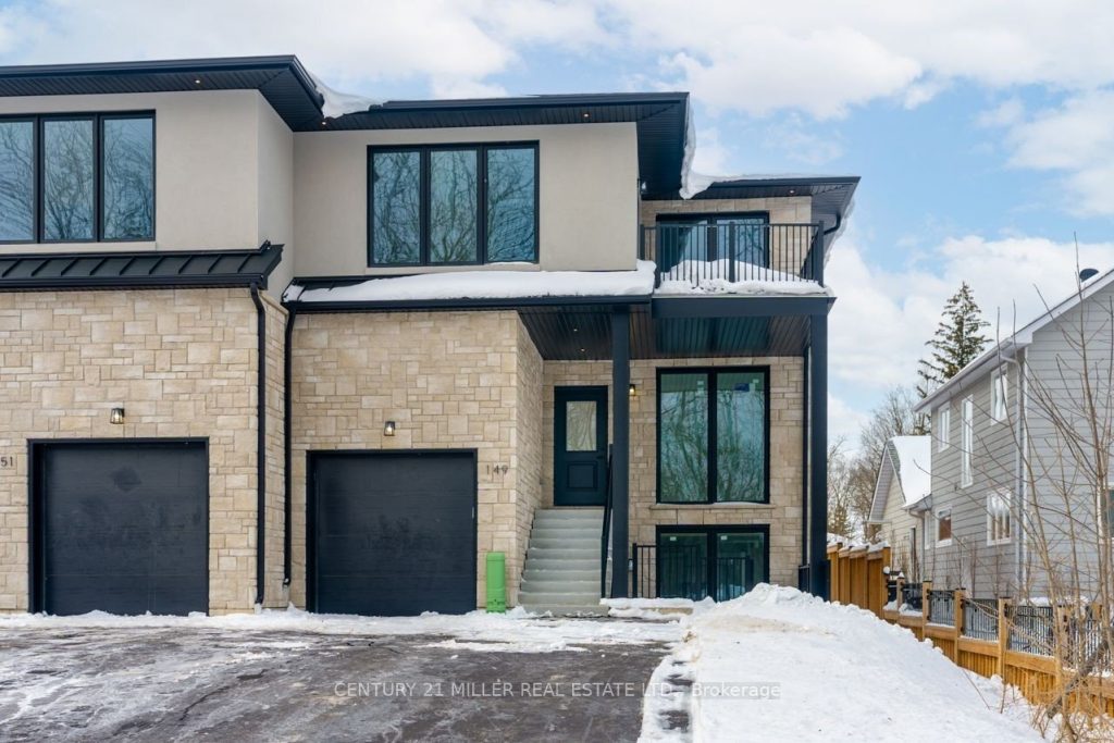 2-bedroom semi-detached home for rent in Guelph/eramosa — B - 149 Richardson Street (Photo 1)