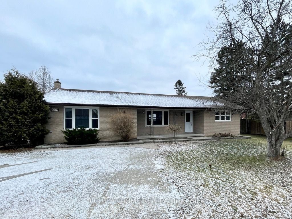 2-bedroom detached home for rent in Barrie — B - 419 Mapleview Drive E (Photo 1)