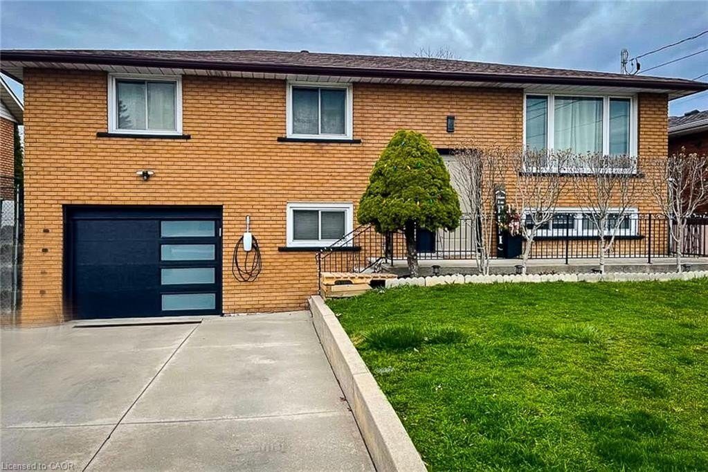 2-bedroom home for rent in Hamilton — Basement - 12 Maitland Avenue (Photo 1)
