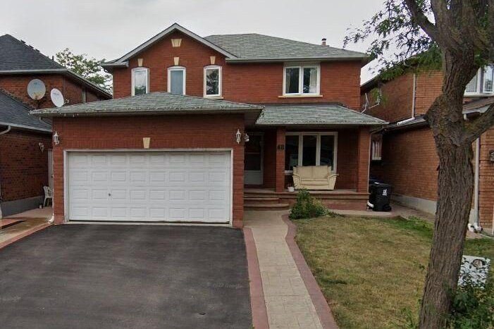 2-bedroom detached home for rent in Toronto — Basement - 48 Bankview Circle (Photo 1)