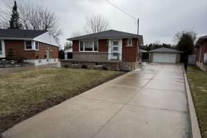2-bedroom detached home for rent in Hamilton — Basement - 79 Castlefield Drive