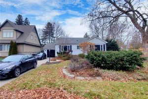 1-bedroom detached home for rent in Burlington — Basement - 925 Kingsway Drive