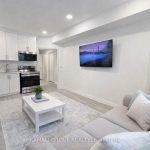 2-bedroom detached home for rent in Toronto — Bsmt - 10 Oscar Court (Photo 4)