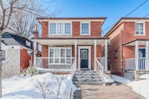 1-bedroom detached home for rent in Toronto — Lower - 20 Castleton Avenue