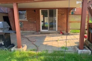 2-bedroom semi-detached home for rent in Mississauga — Lower - 248 Breton Avenue