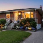 1-bedroom detached home for rent in Hamilton — Lower - 60 Toby Crescent (Photo 2)