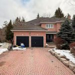 4-bedroom detached home for rent in Aurora — Main - 35 Hammond Drive (Photo 3)