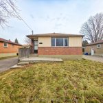 3-bedroom detached home for rent in Oshawa — Main - 459 Addison Street (Photo 2)