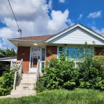 3-bedroom detached home for rent in Toronto — Main Floor - 23 Glos Avenue (Photo 5)