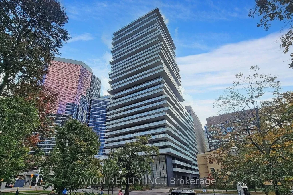 2-bedroom condo apartment for rent in Toronto — Masterbdrm 8 - 57 St Joseph Street (Photo 1)