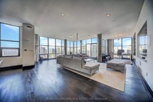 2-bedroom condo apartment for rent in Toronto — PH02 - 10 Navy Wharf Court