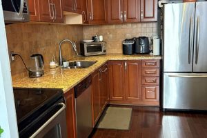 3-bedroom condo apartment for sale in Toronto — PH15 - 11 Wincott Drive