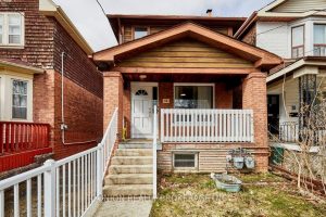 1-bedroom detached home for rent in Toronto — Second Floor - 14 Harris Avenue