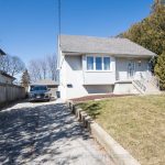 3-bedroom home for rent in Toronto — Upper - 300 Cornelius Parkway (Photo 4)