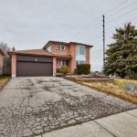 3-bedroom detached home for rent in Oshawa — Upper - 590 Athol Street E (Photo 3)