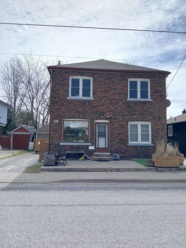 2-bedroom duplex home for rent in Thorold — Upper Unit - 10 Beech Street (Photo 1)