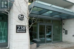 1-bedroom condo apartment for rent in Toronto — 1007 - 238 Besserer Street